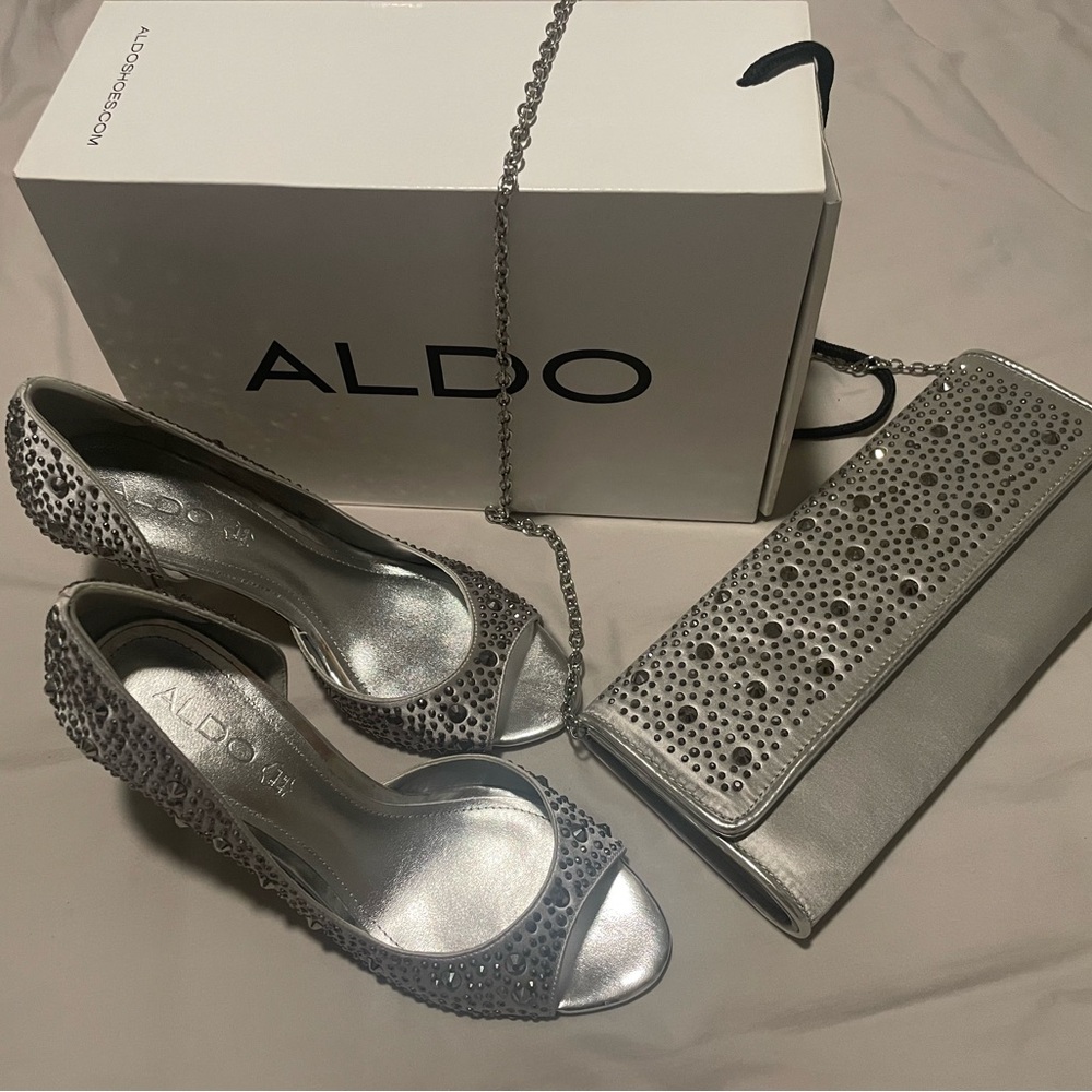 Aldo Aelizia Metallic Silver Studded Heels & Matching Clutch, Size 8